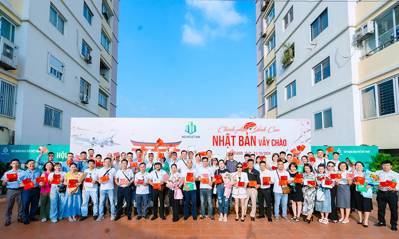 Lễ Trao Chứng Chỉ Môi Giới Bất Động Sản Do Sở Xây Dựng Cấp Cho Đội Ngũ Chuyên Viên Nhà Phố Việt Nam Đợt 2